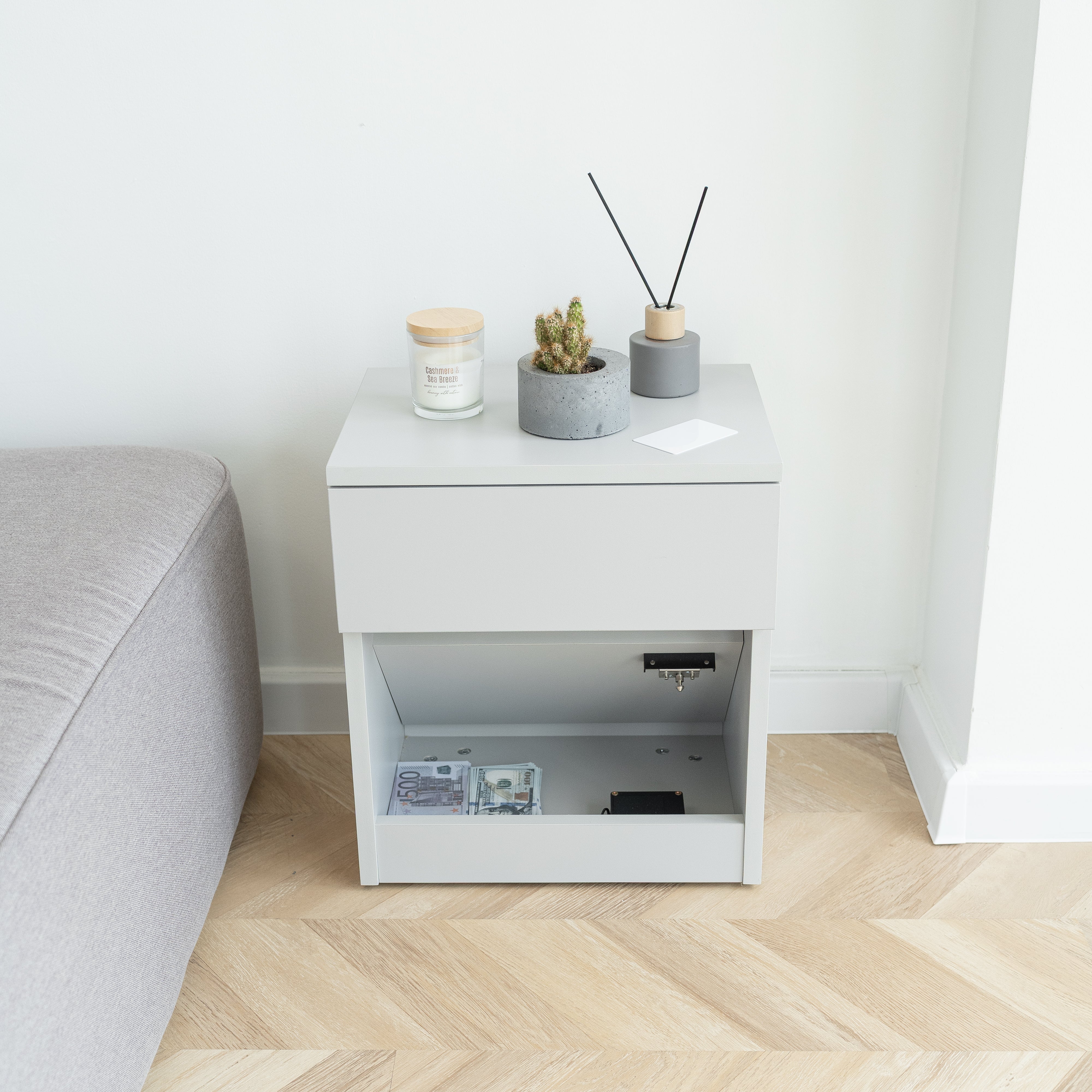Table De Chevet Moderne Avec Rangement Caché Verrouillé B22