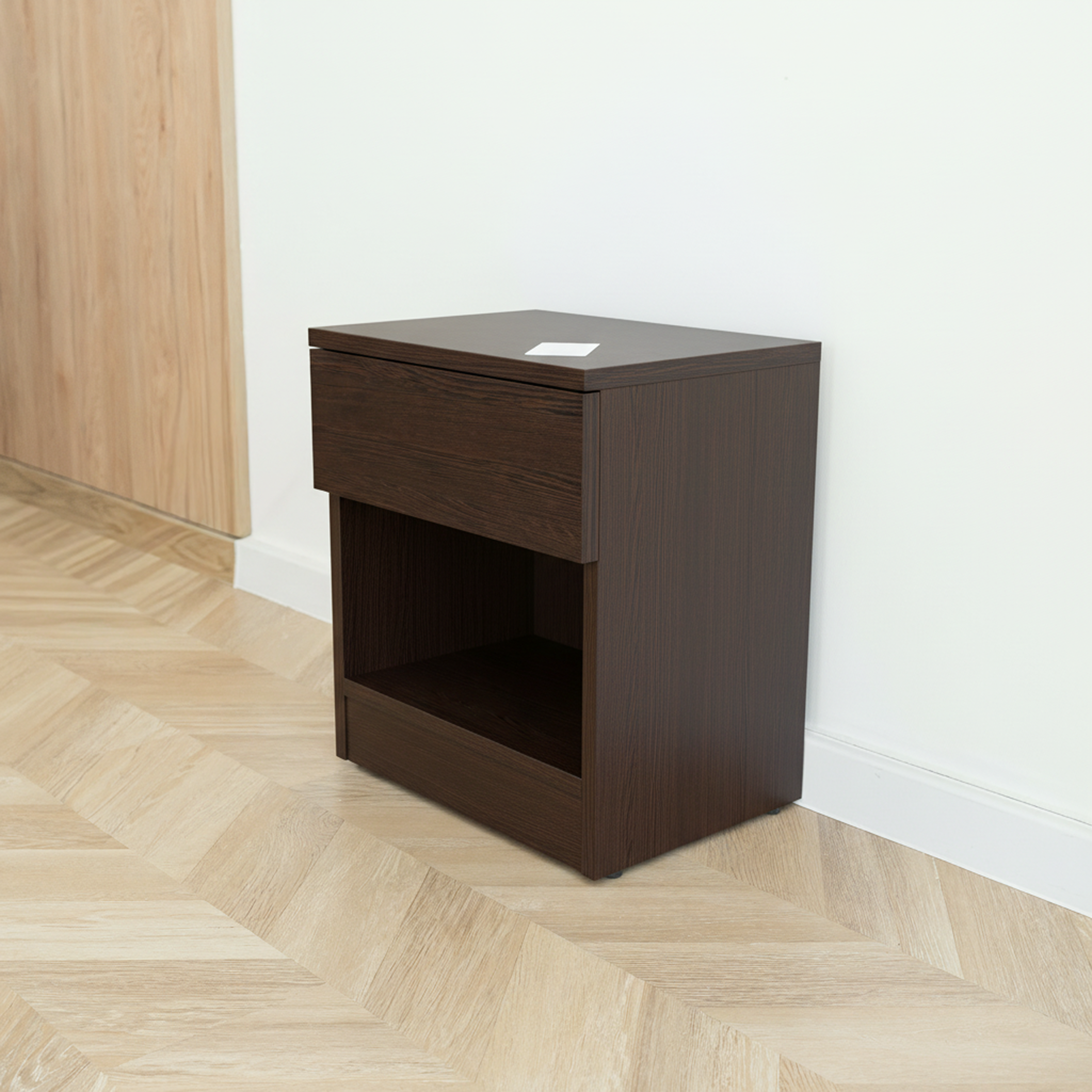 Comodino moderno con vano portaoggetti nascosto con serratura B32