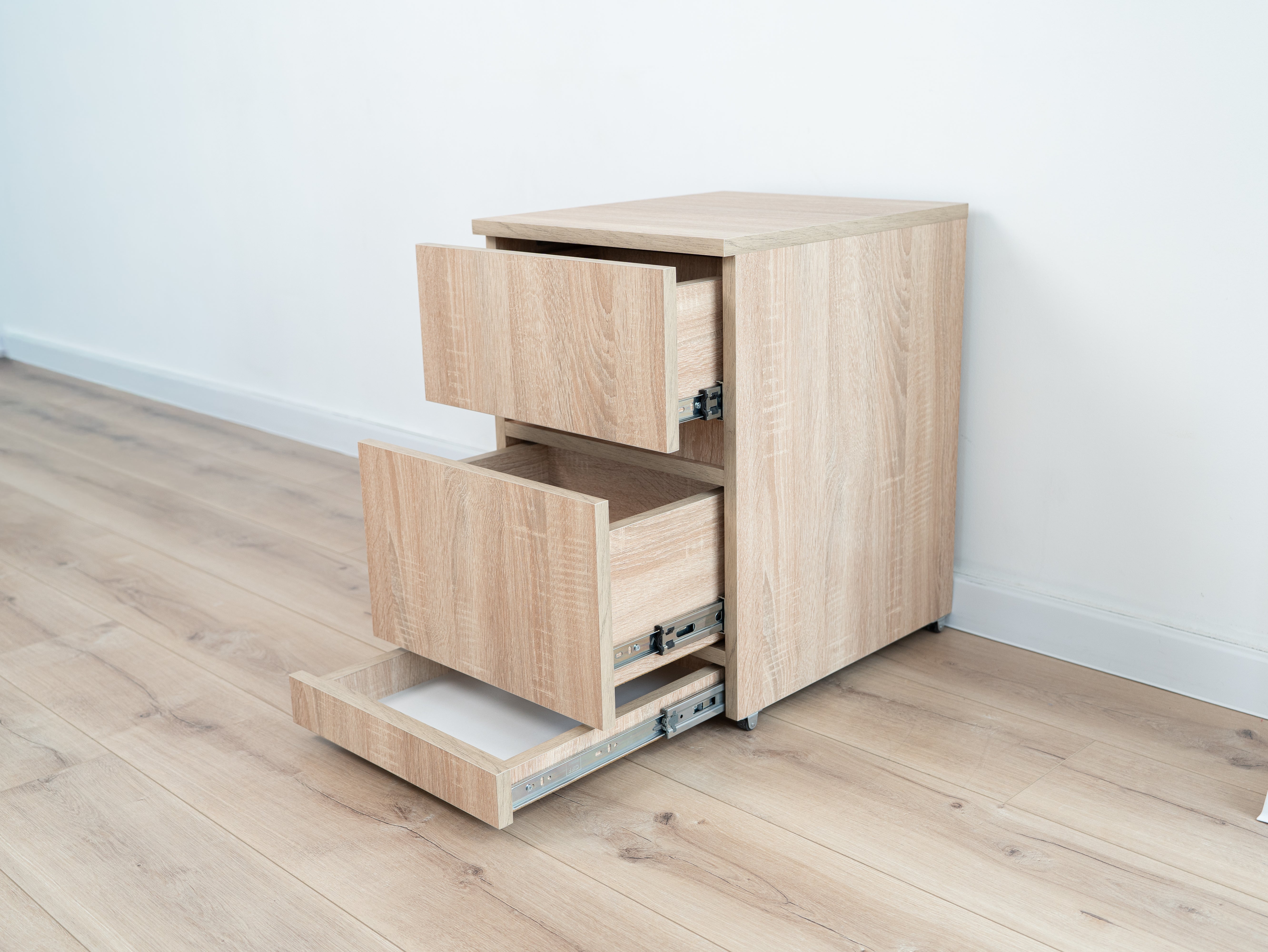 Comodino Moderno con Cassaforte Metallica Nascosta e Serratura RFID – B36